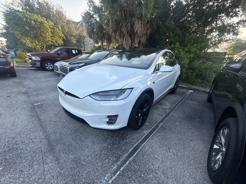Used 2021 Tesla Model X Performance AWD/4WD image 4