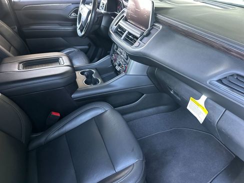 Used 2021 Chevrolet Suburban LT w/ Rear Media and Nav Package image 18