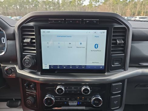 Used 2023 Ford F150 Lariat w/ Max Trailer Tow Package image 24