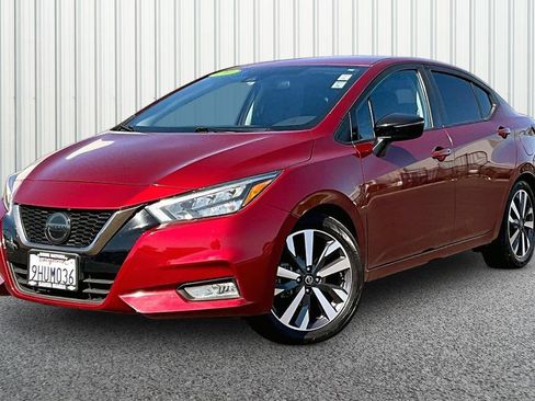 Used 2020 Nissan Versa SR FWD image 33