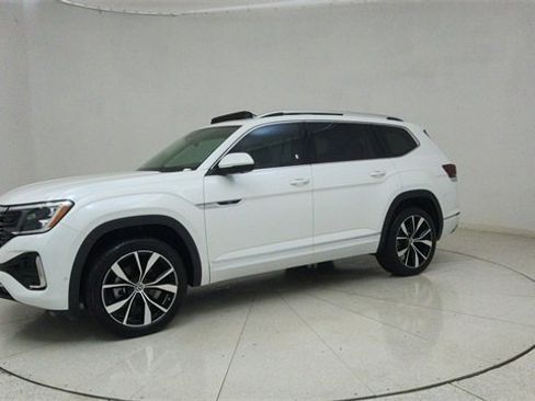 Used 2024 Volkswagen Atlas SEL Premium R-Line image 72