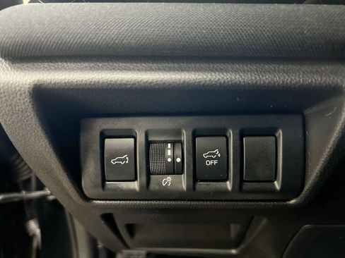 Used 2023 Subaru Outback Premium AWD/4WD image 18