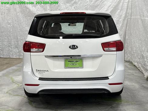 Used 2018 Kia Sedona L image 20