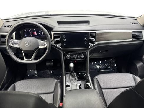 Used 2023 Volkswagen Atlas SE w/ Black Wheel Package FWD image 55