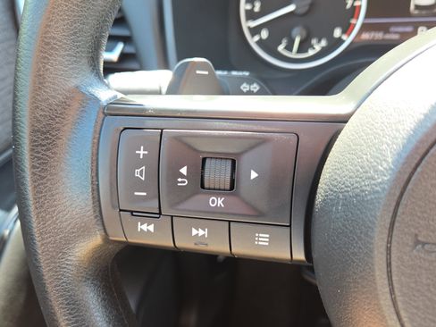 Used 2023 Nissan Rogue S FWD image 27