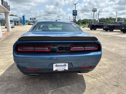 Used 2021 Dodge Challenger SXT w/ Blacktop Package image 6