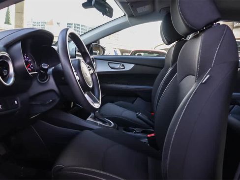 Used 2024 Kia Forte LXS image 18