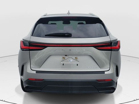 Used 2024 Lexus NX 250 FWD w/ Towing Package (2000 Lbs) image 5