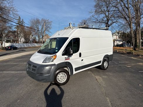 Used 2018 RAM ProMaster 2500 w/ Interior Convenience Group FWD image 1