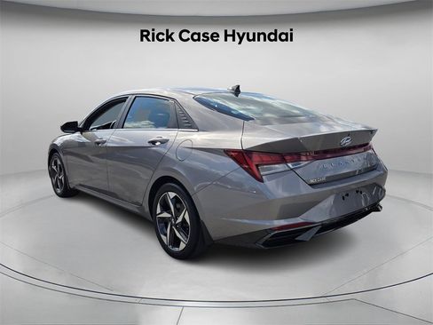 Certified 2023 Hyundai Elantra Limited image 7