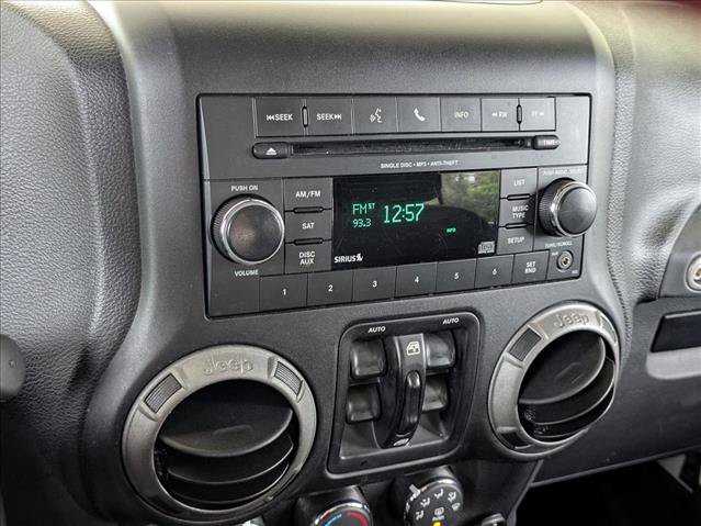 Used 2015 Jeep Wrangler Unlimited Sport w/ Quick Order Package 24S AWD/4WD image 8