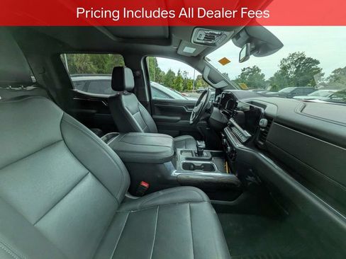 Used 2023 Chevrolet Silverado 1500 LTZ w/ LTZ Convenience Package II AWD/4WD image 9