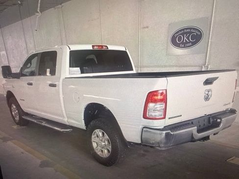 Used 2024 RAM 2500 Big Horn w/ Off Road Package AWD/4WD image 2