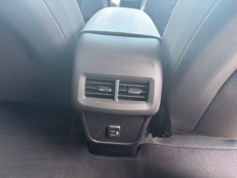 Used 2024 Chevrolet Equinox LS w/ LS Convenience Package FWD image 17