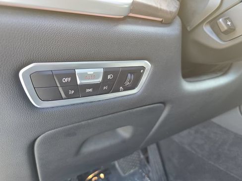 Used 2023 BMW X5 xDrive40i AWD/4WD image 29