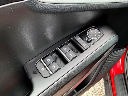 Used 2025 Kia Soul LX w/ LX Technology Package image 34