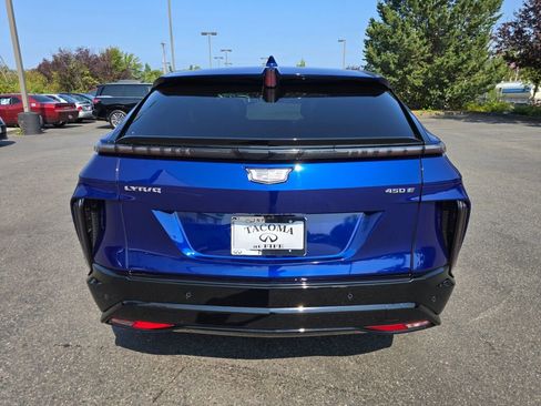 Used 2024 Cadillac Lyriq Sport image 6