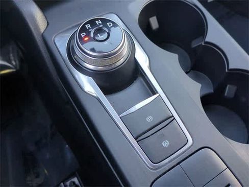 Used 2020 Ford Escape SE Sport image 30