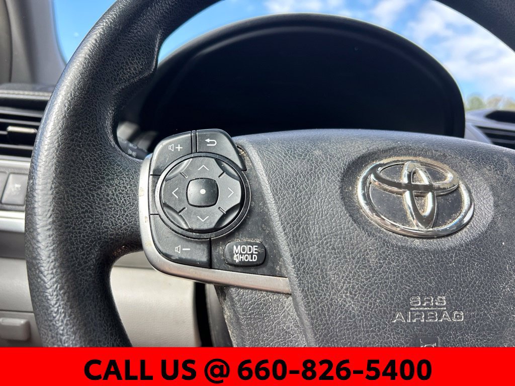Used 2014 Toyota Camry LE FWD image 9
