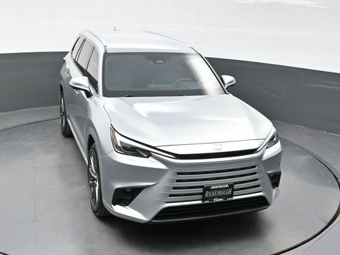 Used 2024 Lexus TX 550h AWD Plug-In Hybrid w/ Technology Package image 41