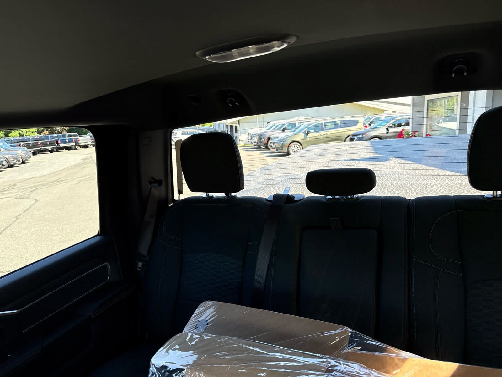 New 2027 RAM 3500 Big Horn AWD/4WD image 18