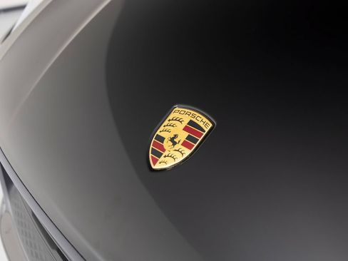 Certified 2026 Porsche Macan Turbo AWD/4WD image 40