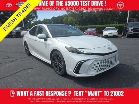 Used 2025 Toyota Camry XSE FWD image 1