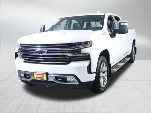 Used 2021 Chevrolet Silverado 1500 High Country w/ Technology Package image 3