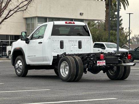 New 2025 GMC Sierra 3500 Pro w/ Convenience Package AWD/4WD image 6