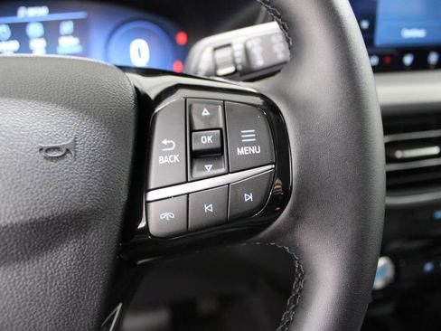 New 2025 Ford Escape SE w/ PHEV Premium Package image 38