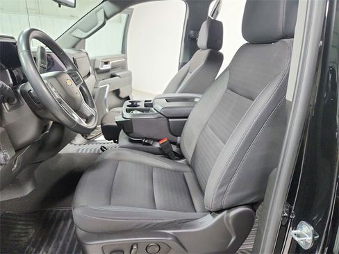 Used 2024 Chevrolet Silverado 1500 LT image 19