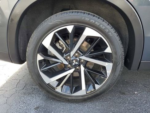 Used 2024 Mitsubishi Outlander SE AWD/4WD image 5