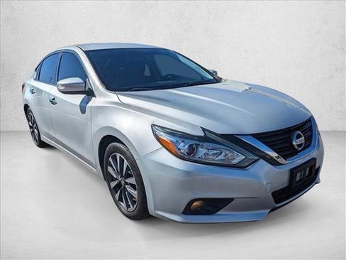 Used 2017 Nissan Altima 2.5 SL image 3