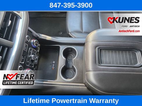 Used 2024 GMC Yukon SLT image 56