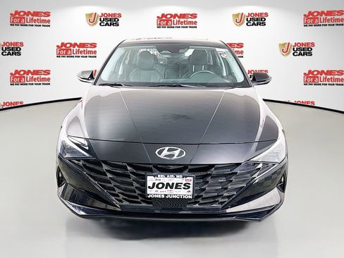 Certified 2023 Hyundai Elantra Limited image 13