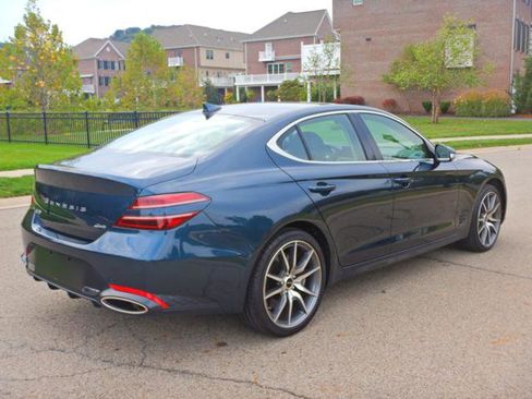 Used 2025 Genesis G70 2.5T image 4