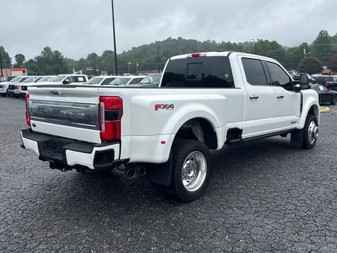 Used 2024 Ford F450 Platinum w/ FX4 Off-Road Package AWD/4WD image 8