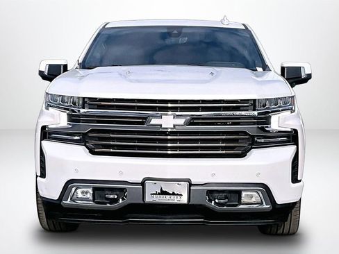 Used 2021 Chevrolet Silverado 1500 High Country w/ Technology Package AWD/4WD image 2