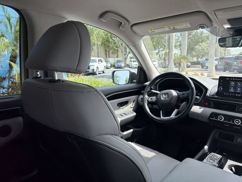 Certified 2023 Honda Pilot EX-L image 17
