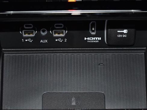 New 2025 Jeep Grand Cherokee Summit image 17