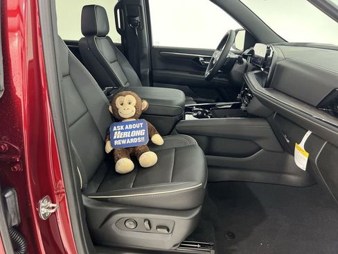 New 2025 Chevrolet Tahoe Premier image 25