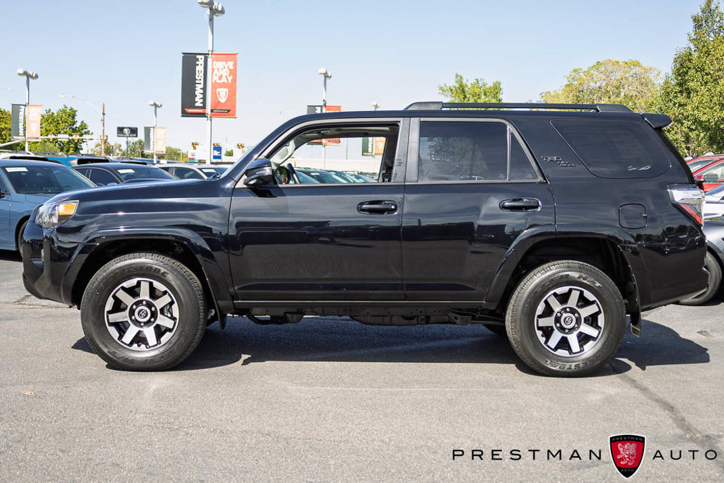 Used 2023 Toyota 4Runner TRD Off-Road Premium w/ Off Road Premium Plus Package AWD/4WD image 17