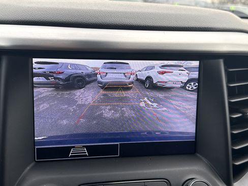 Used 2023 GMC Acadia SLE w/ Driver Convenience Package image 27