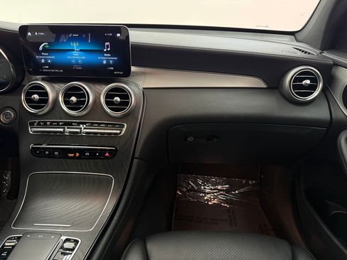 Certified 2022 Mercedes-Benz GLC 300 4MATIC Coupe image 27