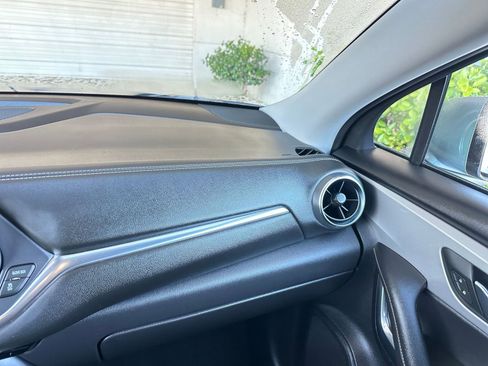 Used 2025 Chevrolet Blazer LT image 35