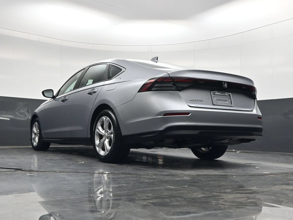 Used 2023 Honda Accord LX image 30