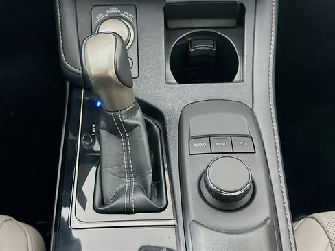 Used 2018 Lexus ES 350 w/ Premier Package FWD image 24