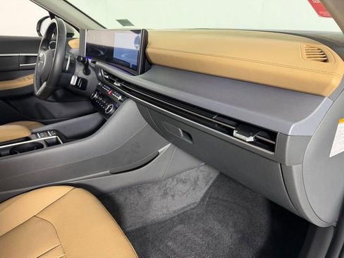 Used 2025 Hyundai Sonata Limited FWD image 33