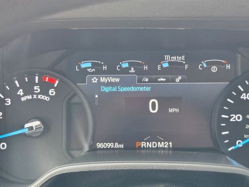 Used 2021 Ford E-350 and Econoline 350 Super Duty image 18