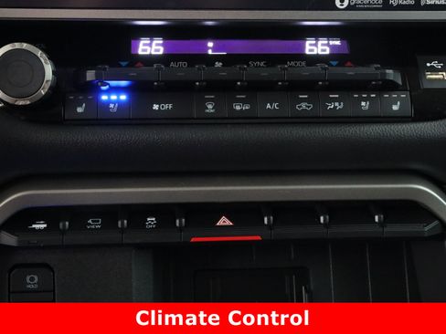 Used 2024 Toyota Tundra Limited image 20